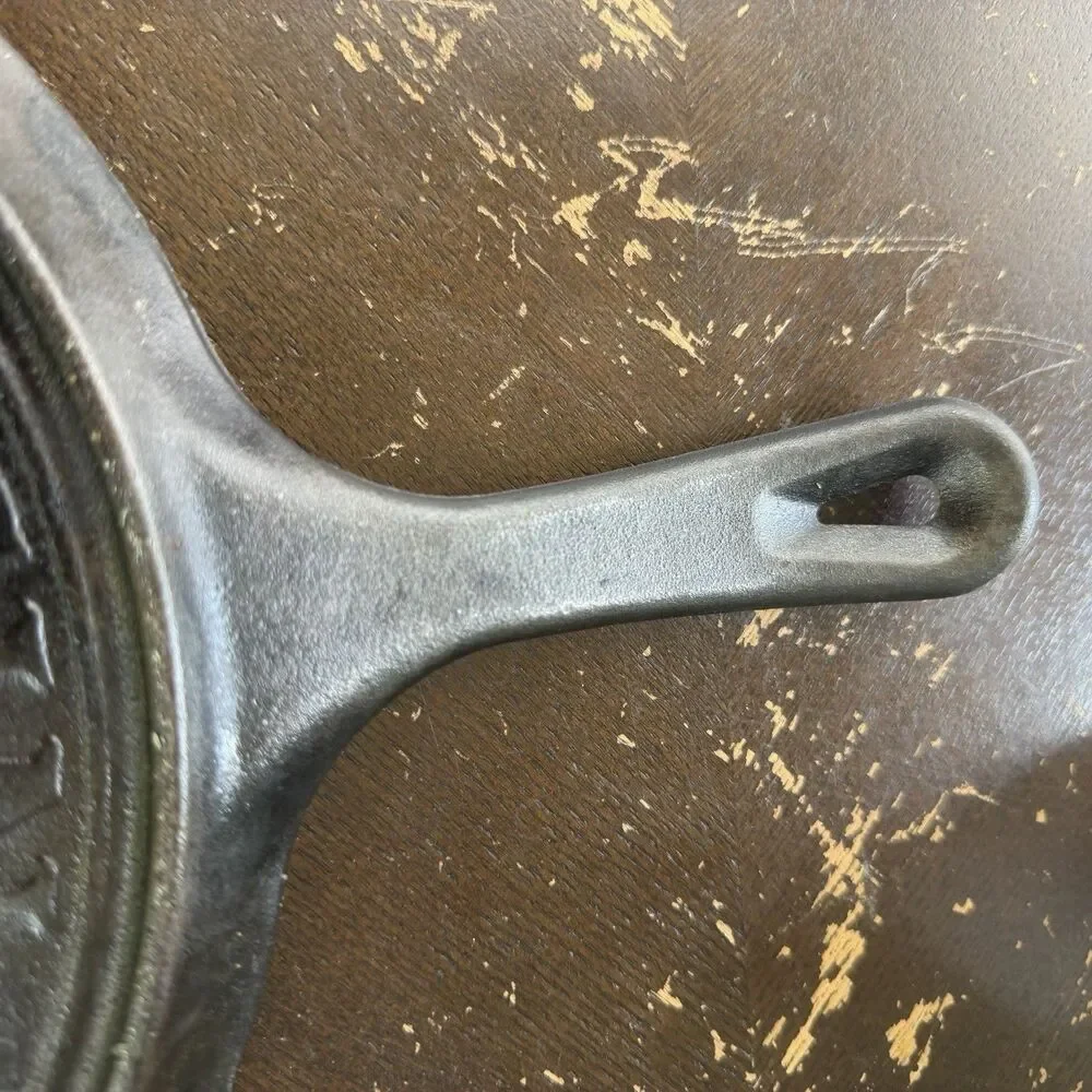 Vintage Cracker Barrel 10.5” Cast Iron Griddle Skillet Old Country Store Lodge